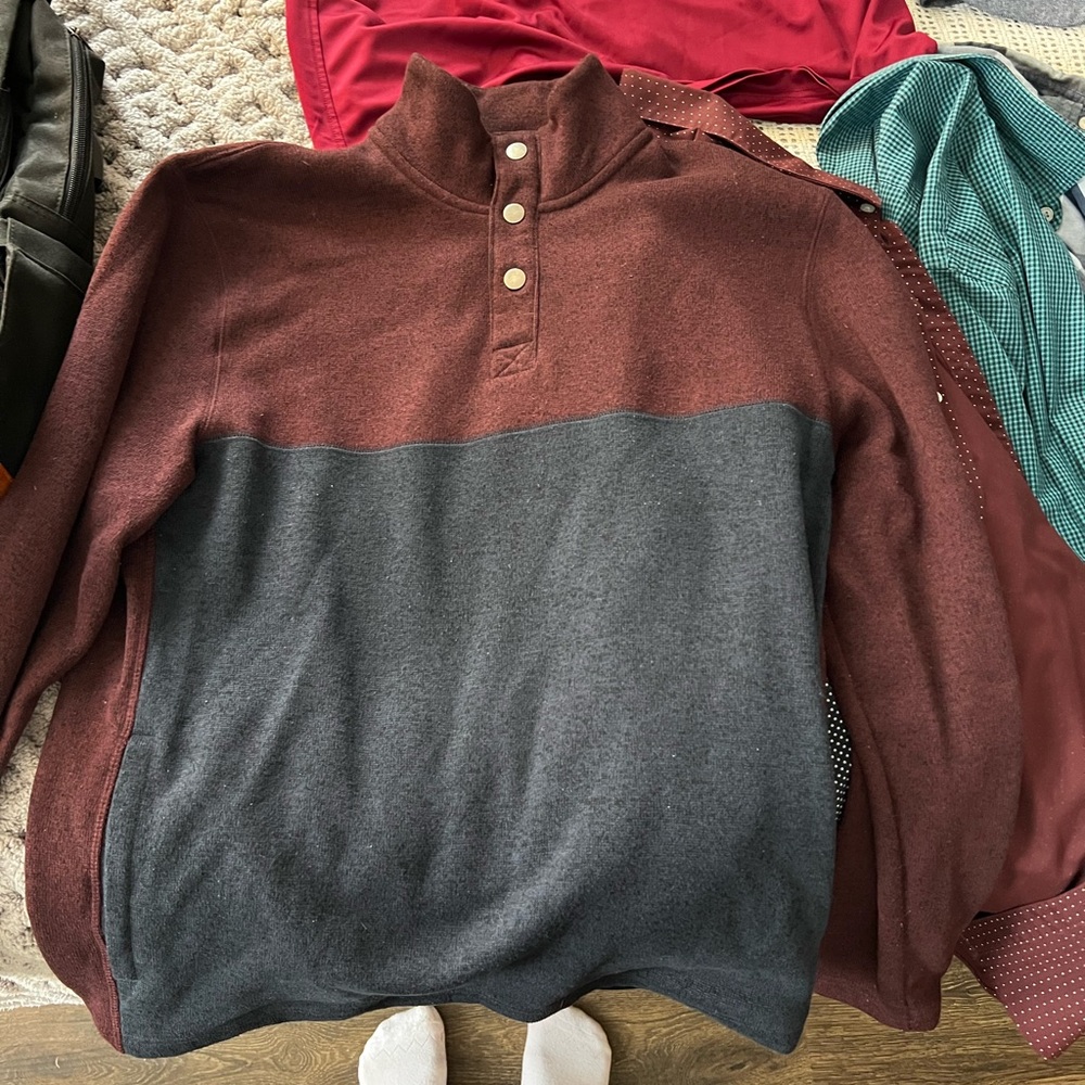 Men’s quarter button sweater